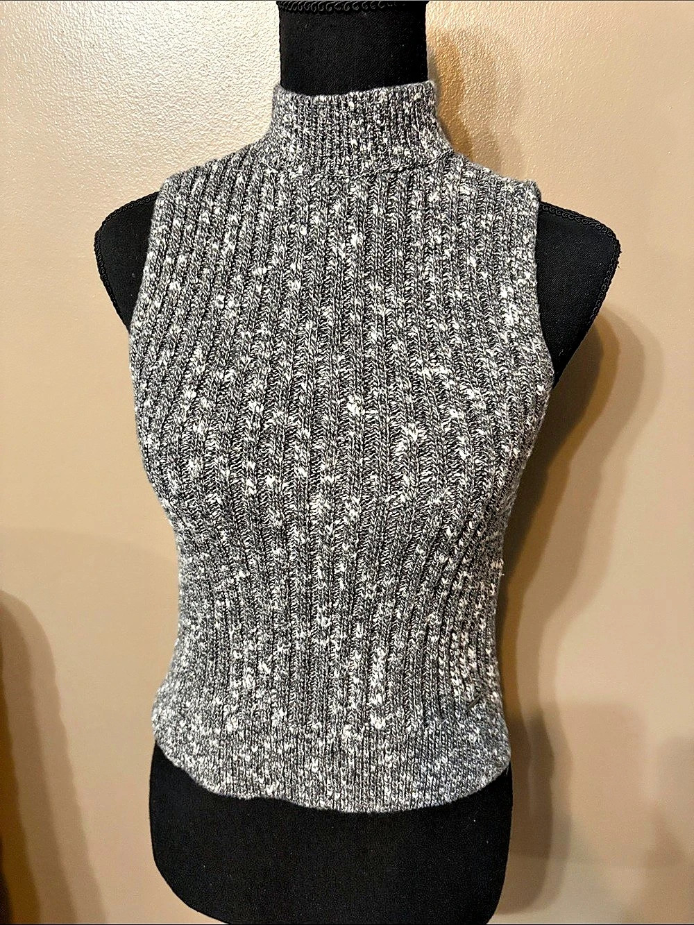 Abercrombie & Fitch Gray White Ribbed Turtleneck Sweater Size Small
